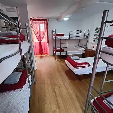 Vandrarhem Vintecatro Caldas De Reis